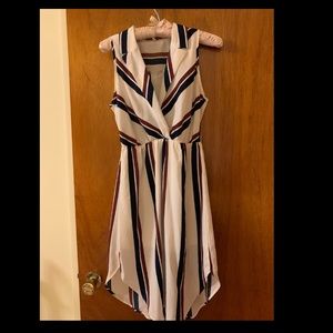 V-neck blue and red detailed dress